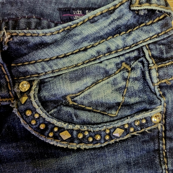 Vigoss "The New York Capri" Jeans - Picture 5 of 9